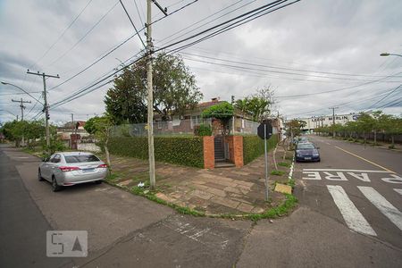 Casa à venda com 192m², 3 quartos e 2 vagasFachada