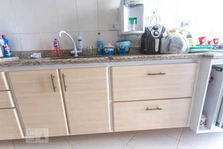 Apartamento à venda com 138m², 3 quartos e 6 vagasArmário