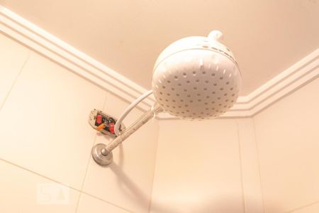 Apartamento à venda com 138m², 3 quartos e 6 vagasChuveiro