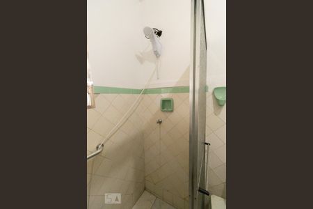 Casa à venda com 188m², 2 quartos e 5 vagas Casa à venda com 188m², 2 quartos e 5 vagasBanheiro