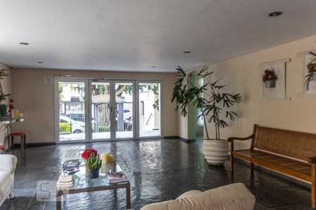 Apartamento à venda com 72m², 2 quartos e 1 vaga Apartamento à venda com 72m², 2 quartos e 1 vagaHall