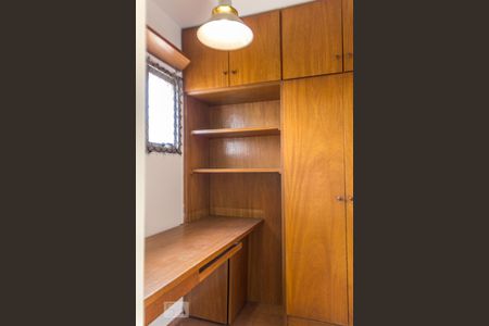 Apartamento à venda com 72m², 2 quartos e 1 vaga Apartamento à venda com 72m², 2 quartos e 1 vagaQuarto de Serviço