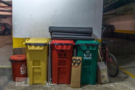 Apartamento à venda com 72m², 2 quartos e 1 vaga Apartamento à venda com 72m², 2 quartos e 1 vagaGaragem