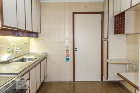 Apartamento à venda com 72m², 2 quartos e 1 vaga Apartamento à venda com 72m², 2 quartos e 1 vagaCozinha