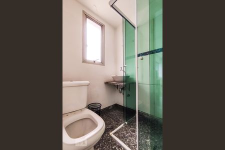 Apartamento à venda com 300m², 4 quartos e 3 vagas Apartamento à venda com 300m², 4 quartos e 3 vagasBanheiro Quarto 4 - Suíte