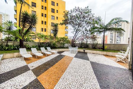 Apartamento à venda com 300m², 4 quartos e 3 vagas Apartamento à venda com 300m², 4 quartos e 3 vagasÁrea Comum