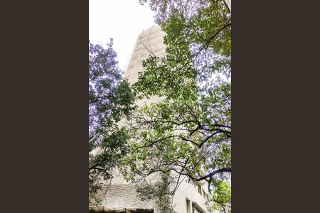 Apartamento à venda com 300m², 4 quartos e 3 vagas Apartamento à venda com 300m², 4 quartos e 3 vagasFachada