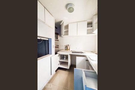 Apartamento à venda com 300m², 4 quartos e 3 vagas Apartamento à venda com 300m², 4 quartos e 3 vagasCozinha do Salão de Festaas