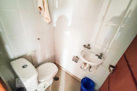 Apartamento à venda com 300m², 4 quartos e 3 vagas Apartamento à venda com 300m², 4 quartos e 3 vagasLavabo