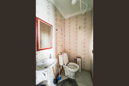 Apartamento à venda com 300m², 4 quartos e 3 vagas Apartamento à venda com 300m², 4 quartos e 3 vagasÁrea de Serviço - Banheiro