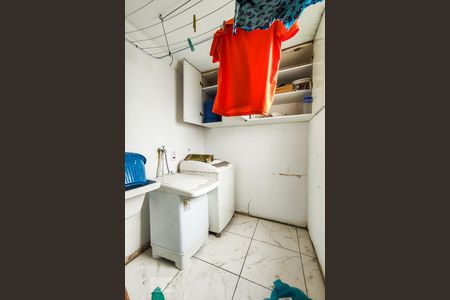 Apartamento à venda com 300m², 4 quartos e 3 vagas Apartamento à venda com 300m², 4 quartos e 3 vagasÁrea de Serviço