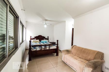 Apartamento à venda com 300m², 4 quartos e 3 vagas Apartamento à venda com 300m², 4 quartos e 3 vagasQuarto 2 - Suíte