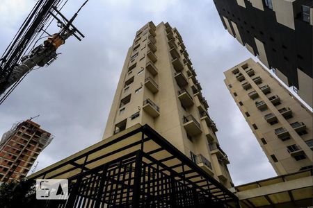 Apartamento para alugar com 80m², 3 quartos e 2 vagas Apartamento para alugar com 80m², 3 quartos e 2 vagasFachada