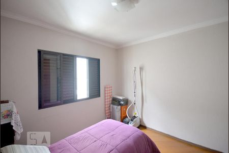 Casa à venda com 200m², 4 quartos e 4 vagas Casa à venda com 200m², 4 quartos e 4 vagasQuarto 4