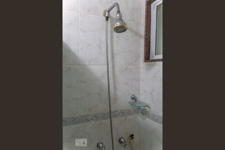 Apartamento à venda com 380m², 4 quartos e 3 vagasBanheiro social e da suite 1 