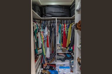 Apartamento à venda com 380m², 4 quartos e 3 vagasCloset da suíte 4