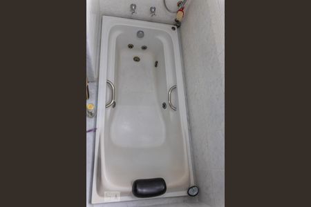 Apartamento à venda com 380m², 4 quartos e 3 vagasBanheiro da suíte 4