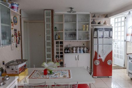 Apartamento à venda com 380m², 4 quartos e 3 vagasCozinha