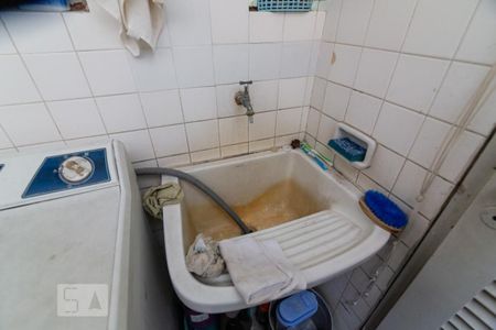 Apartamento à venda com 80m², 3 quartos e 1 vagaÁrea de Serviço