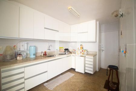 Apartamento à venda com 120m², 3 quartos e 1 vaga Apartamento à venda com 120m², 3 quartos e 1 vagaCozinha