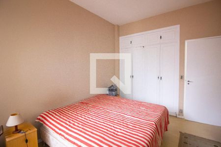 Apartamento à venda com 120m², 3 quartos e 1 vaga Apartamento à venda com 120m², 3 quartos e 1 vagaSuíte