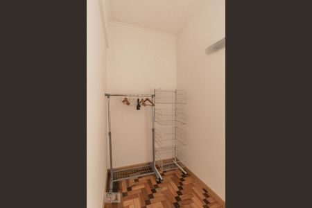 Apartamento à venda com 126m², 2 quartos e sem vaga Apartamento à venda com 126m², 2 quartos e sem vagaCloset do quarto 1