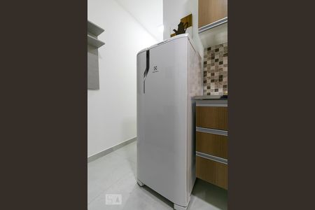Cozinha - Geladeira de kitnet/studio para alugar com 1 quarto, 30m² em Parque da Mooca, São Paulo