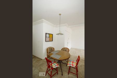 Apartamento à venda com 400m², 4 quartos e 1 vaga Apartamento à venda com 400m², 4 quartos e 1 vagaÁrea de Serviço