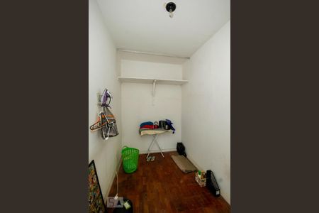 Apartamento à venda com 400m², 4 quartos e 1 vaga Apartamento à venda com 400m², 4 quartos e 1 vagaÁrea de Serviço