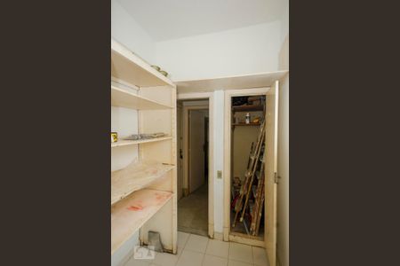 Apartamento à venda com 400m², 4 quartos e 1 vaga Apartamento à venda com 400m², 4 quartos e 1 vagaÁrea de Serviço