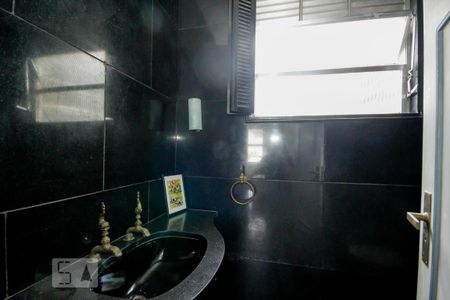 Apartamento à venda com 400m², 4 quartos e 1 vaga Apartamento à venda com 400m², 4 quartos e 1 vagaLavabo