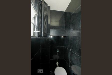 Apartamento à venda com 400m², 4 quartos e 1 vaga Apartamento à venda com 400m², 4 quartos e 1 vagaLavabo