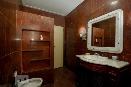 Apartamento à venda com 400m², 4 quartos e 1 vaga Apartamento à venda com 400m², 4 quartos e 1 vagaBanheiro 2