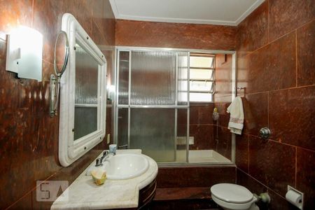 Apartamento à venda com 400m², 4 quartos e 1 vaga Apartamento à venda com 400m², 4 quartos e 1 vagaBanheiro 2