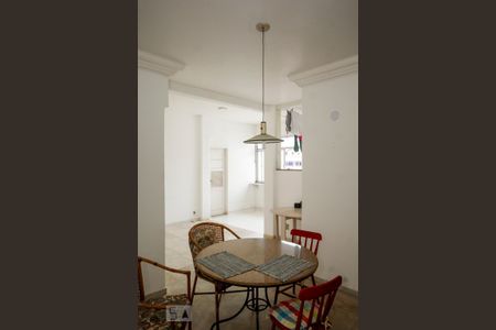 Apartamento à venda com 400m², 4 quartos e 1 vaga Apartamento à venda com 400m², 4 quartos e 1 vagaÁrea de Serviço