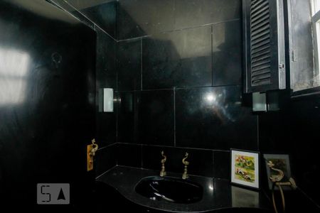 Apartamento à venda com 400m², 4 quartos e 1 vaga Apartamento à venda com 400m², 4 quartos e 1 vagaLavabo