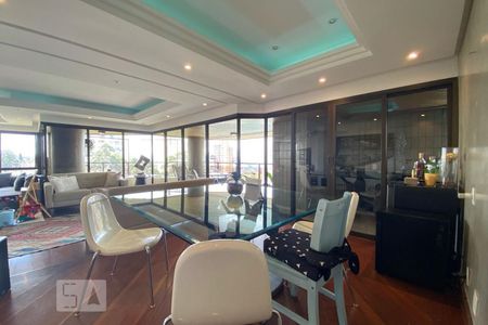 Apartamento à venda com 300m², 4 quartos e 4 vagas Apartamento à venda com 300m², 4 quartos e 4 vagasSala de Jantar