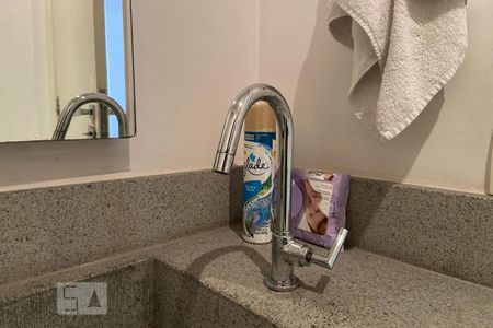 Apartamento à venda com 300m², 4 quartos e 4 vagas Apartamento à venda com 300m², 4 quartos e 4 vagasBanheiro - Torneira