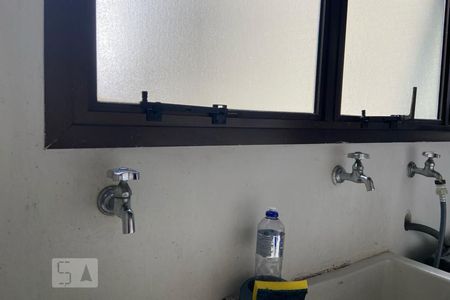 Apartamento à venda com 300m², 4 quartos e 4 vagas Apartamento à venda com 300m², 4 quartos e 4 vagasLavanderia (Torneira)