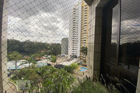 Apartamento à venda com 300m², 4 quartos e 4 vagas Apartamento à venda com 300m², 4 quartos e 4 vagasVista do Escritório