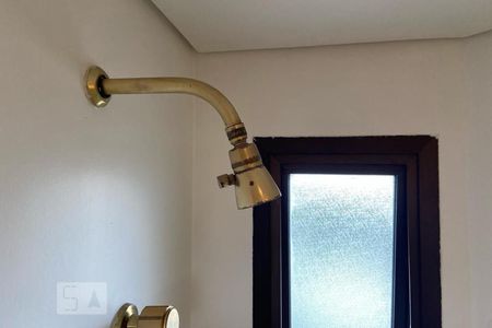 Apartamento à venda com 300m², 4 quartos e 4 vagas Apartamento à venda com 300m², 4 quartos e 4 vagasChuveiro