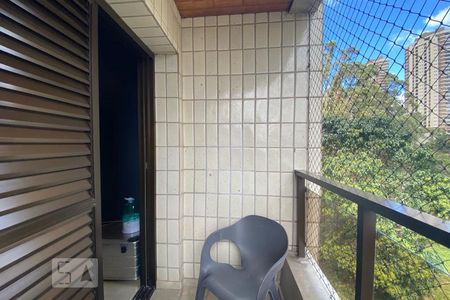 Apartamento à venda com 300m², 4 quartos e 4 vagas Apartamento à venda com 300m², 4 quartos e 4 vagasSuíte 1 - Sacada