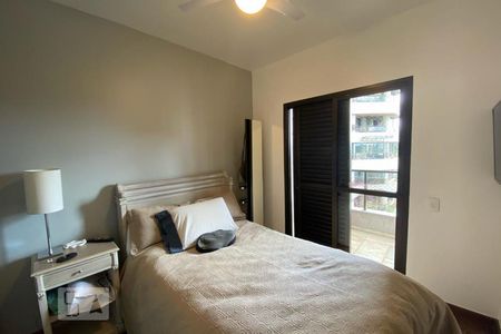 Apartamento à venda com 300m², 4 quartos e 4 vagas Apartamento à venda com 300m², 4 quartos e 4 vagasSuíte 3