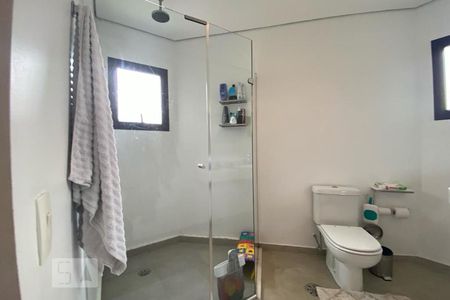 Apartamento à venda com 300m², 4 quartos e 4 vagas Apartamento à venda com 300m², 4 quartos e 4 vagasBanheiro da Suíte 1