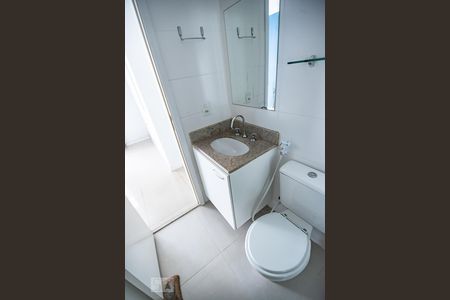 Apartamento à venda com 65m², 2 quartos e 1 vaga Apartamento à venda com 65m², 2 quartos e 1 vagaBanheiro da suite