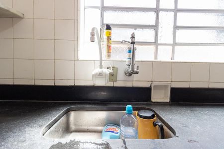 Casa à venda com 117m², 2 quartos e 2 vagas Casa à venda com 117m², 2 quartos e 2 vagasCozinha