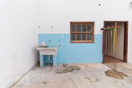 Casa à venda com 179m², 3 quartos e 3 vagas Casa à venda com 179m², 3 quartos e 3 vagasLavanderia