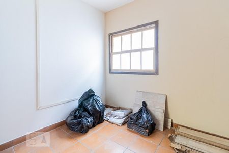 Casa à venda com 179m², 3 quartos e 3 vagas Casa à venda com 179m², 3 quartos e 3 vagasQuarto de Serviço