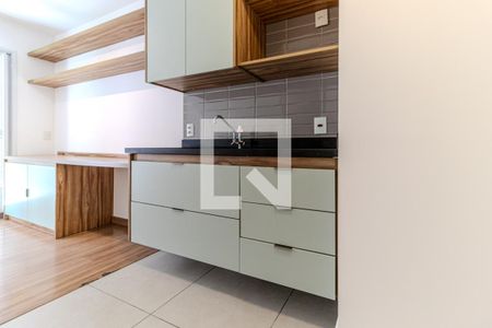 Sala/Cozinha de apartamento para alugar com 1 quarto, 28m² em República, São Paulo