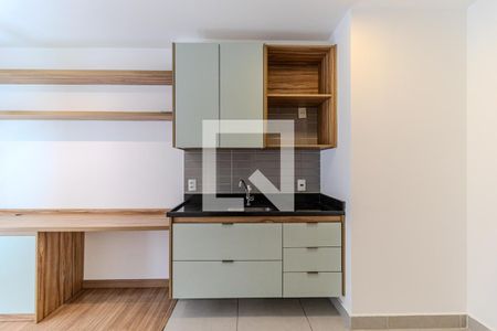 Sala/Cozinha de apartamento para alugar com 1 quarto, 28m² em República, São Paulo